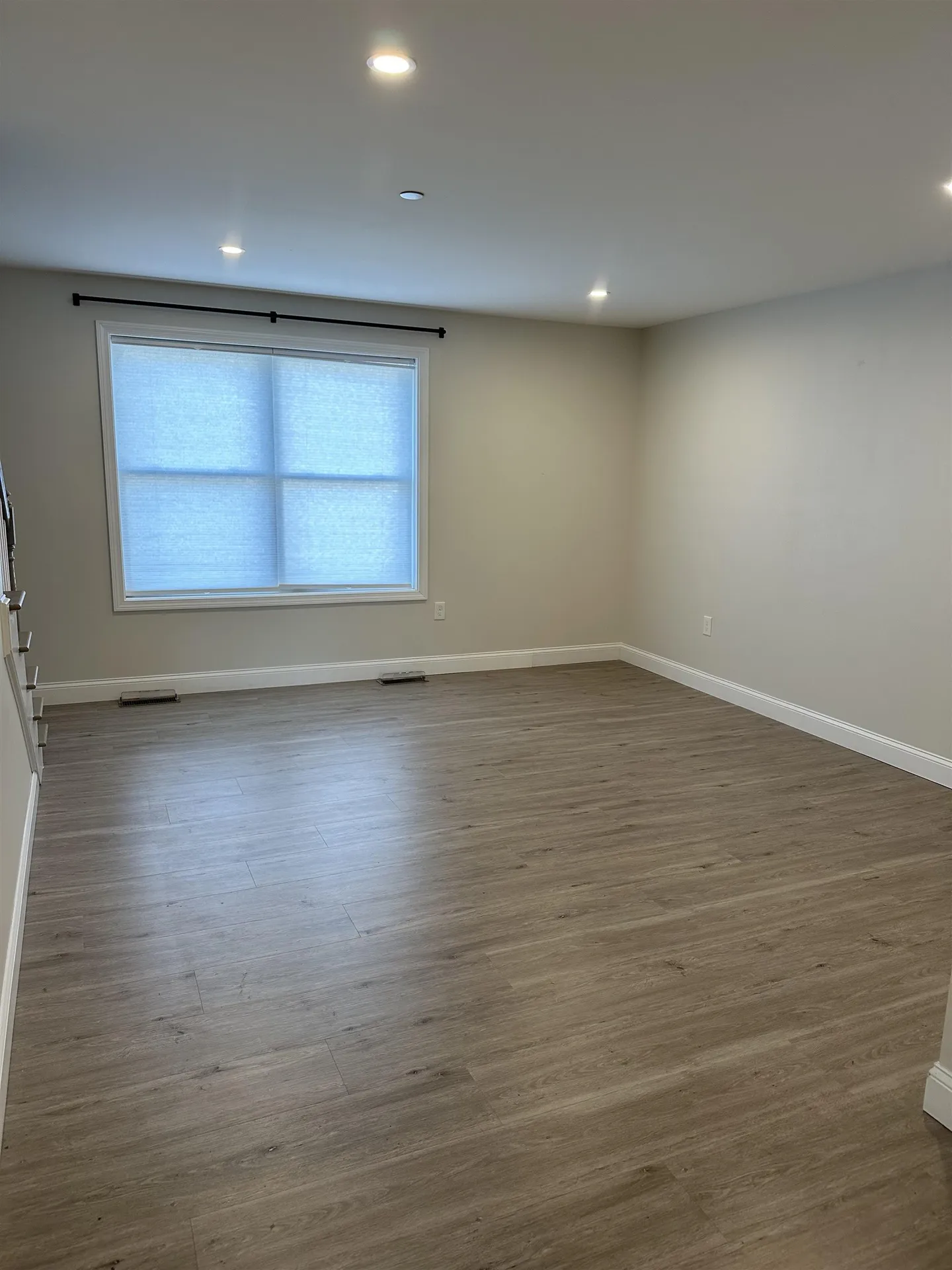 12 Sapphire Lane Nashua NH 03060