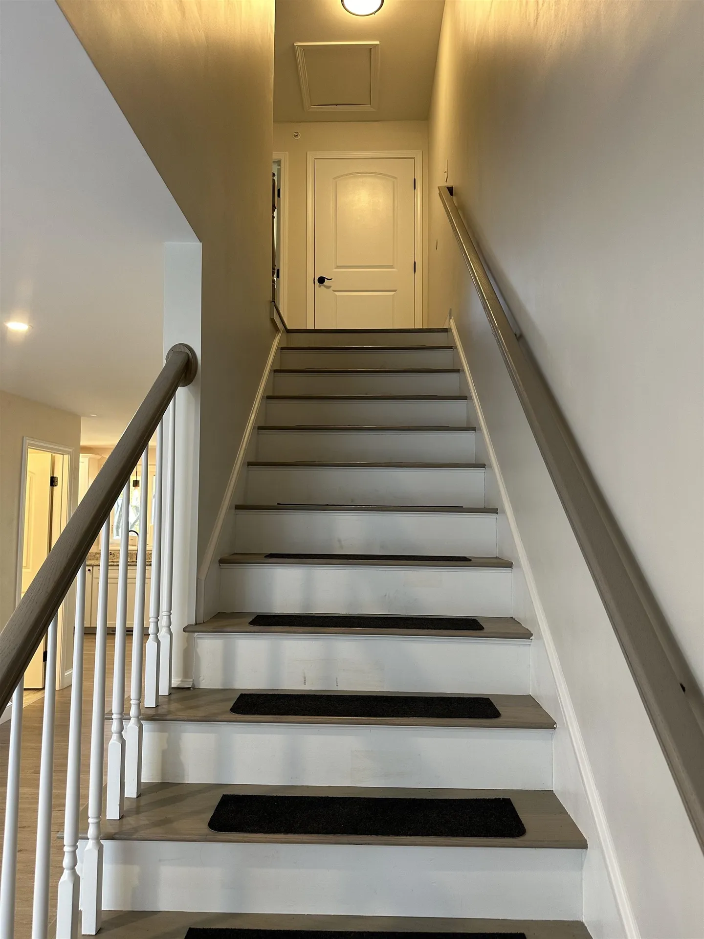 12 Sapphire Lane Nashua NH 03060