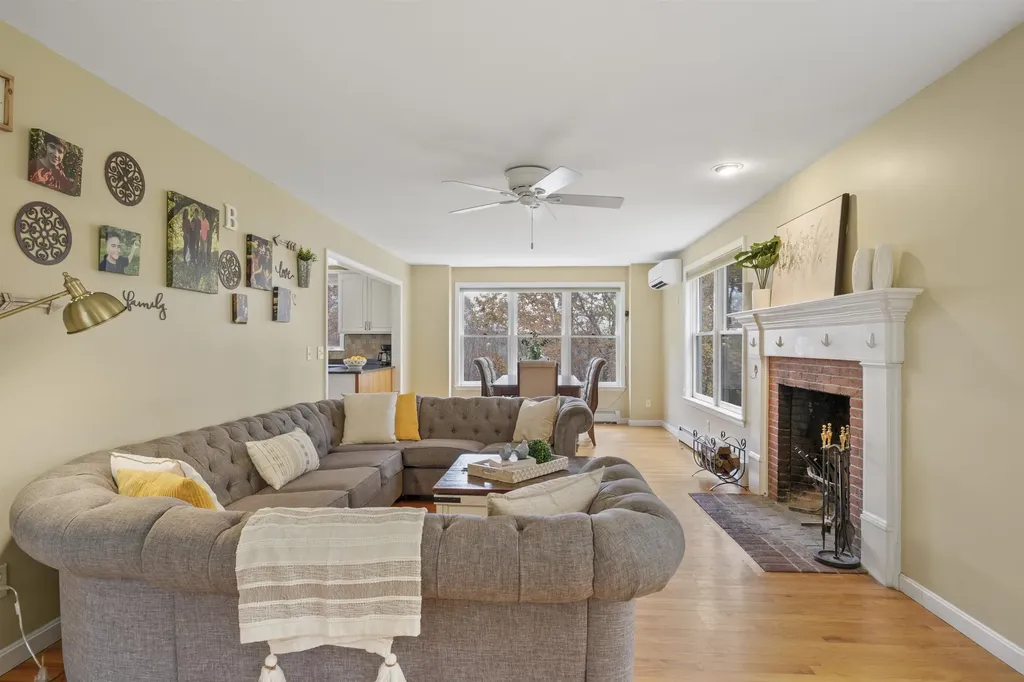 6 Whittemore Lane Amherst NH 03031