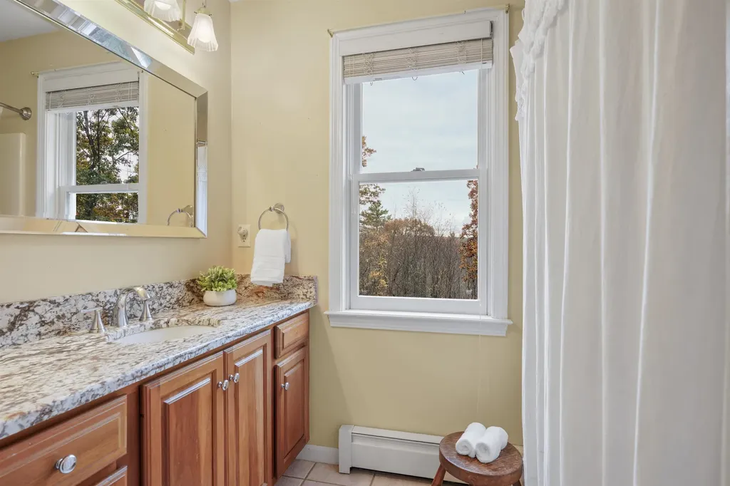 6 Whittemore Lane Amherst NH 03031