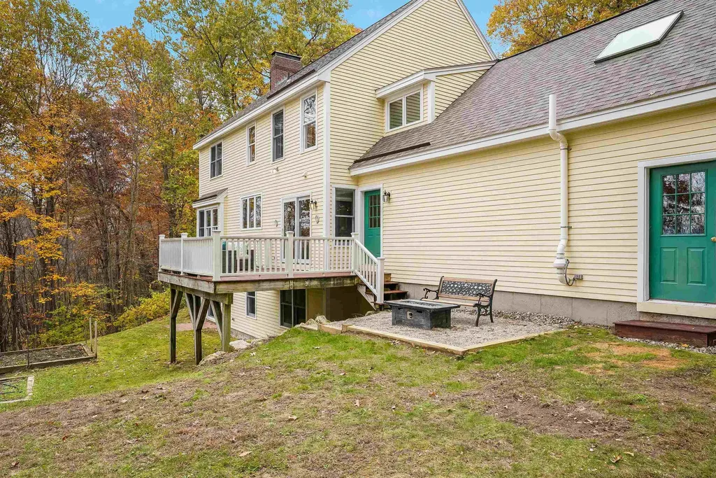 6 Whittemore Lane Amherst NH 03031