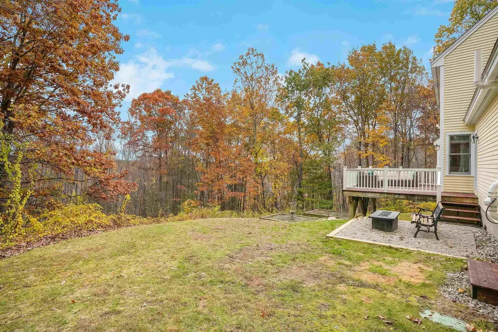 6 Whittemore Lane Amherst NH 03031