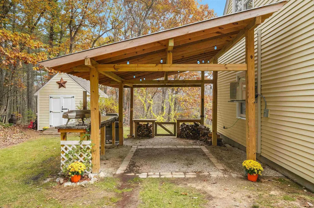 6 Whittemore Lane Amherst NH 03031