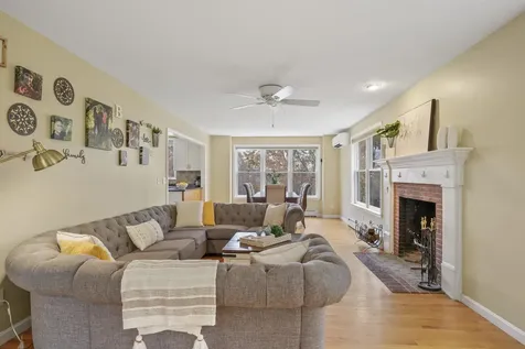 6 Whittemore Lane Amherst NH 03031