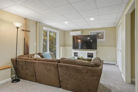 6 Whittemore Lane Amherst NH 03031