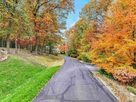 6 Whittemore Lane Amherst NH 03031