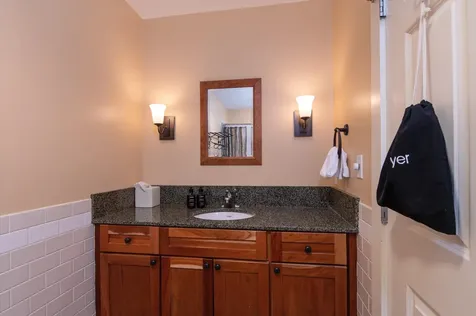 609/611 Qtr. I, Adams House Ludlow VT 05149