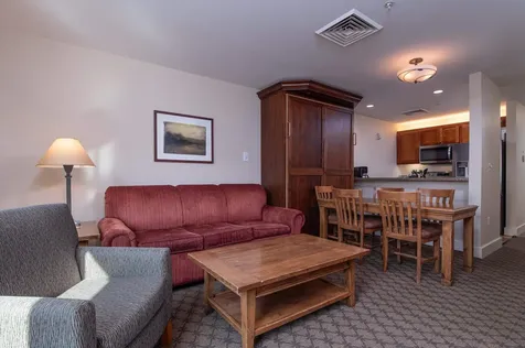 609/611 Qtr. I, Adams House Ludlow VT 05149