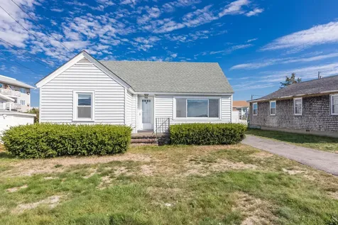 558 Winnacunnet Road Hampton NH 03842