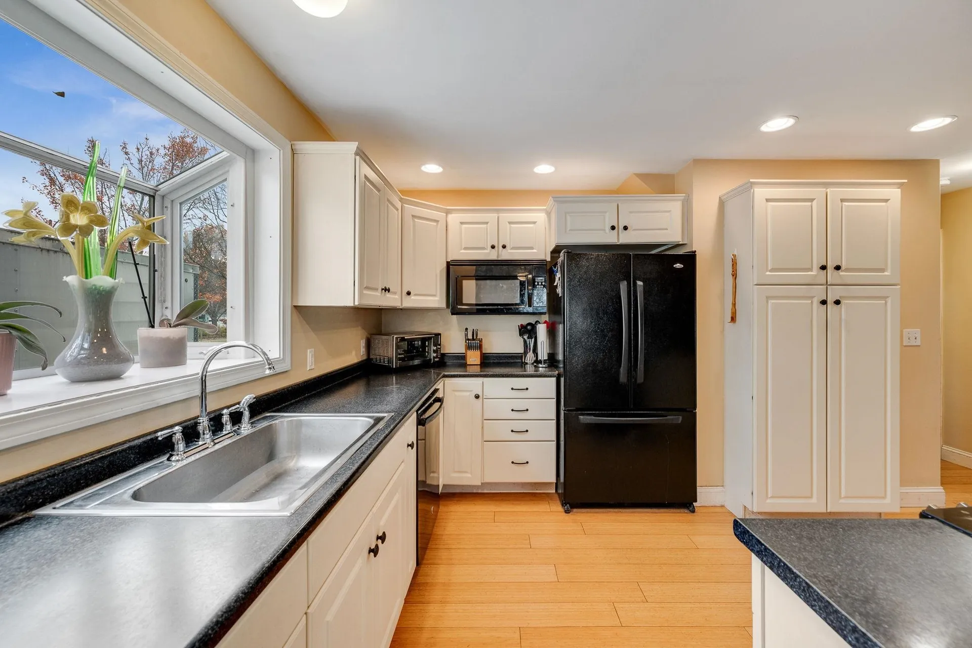 16 Lakewood Parkway Burlington VT 05408