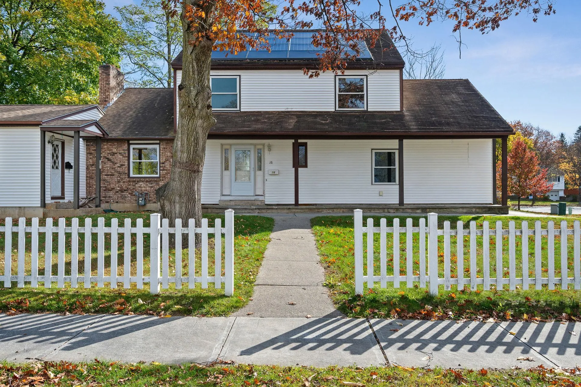 16 Lakewood Parkway Burlington VT 05408