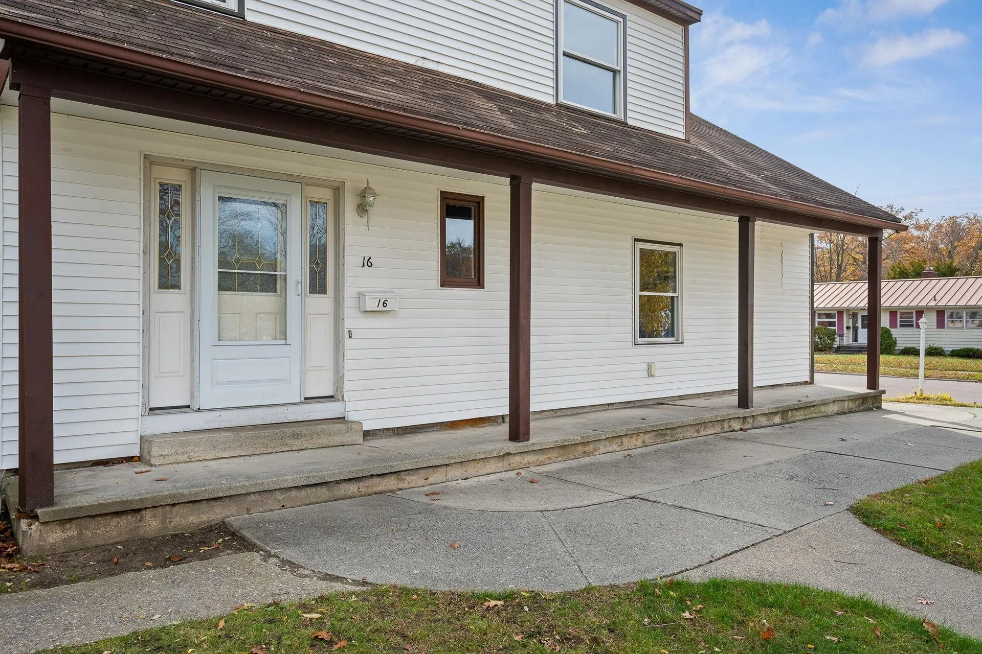 16 Lakewood Parkway Burlington VT 05408