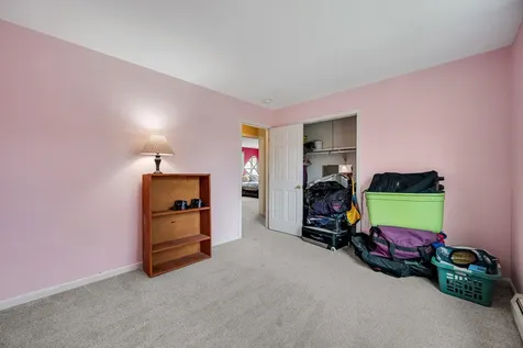 16 Lakewood Parkway Burlington VT 05408