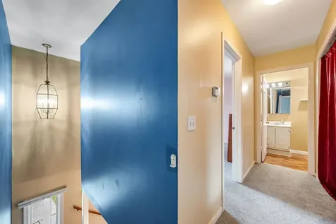 16 Lakewood Parkway Burlington VT 05408