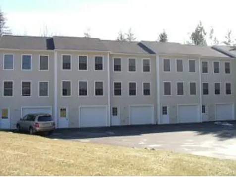 24 Dakota Drive Fremont NH 03044