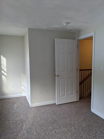 24 Dakota Drive Fremont NH 03044