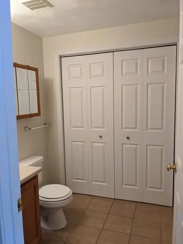 24 Dakota Drive Fremont NH 03044