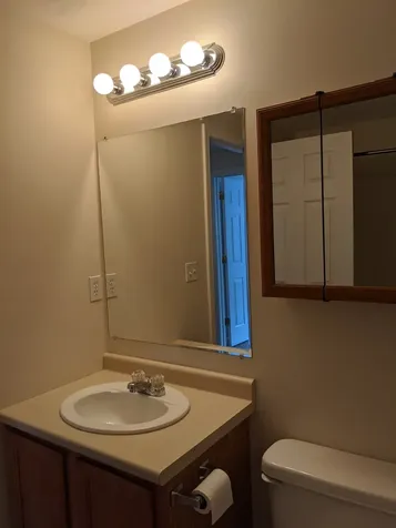 24 Dakota Drive Fremont NH 03044