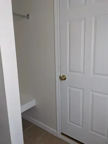 24 Dakota Drive Fremont NH 03044