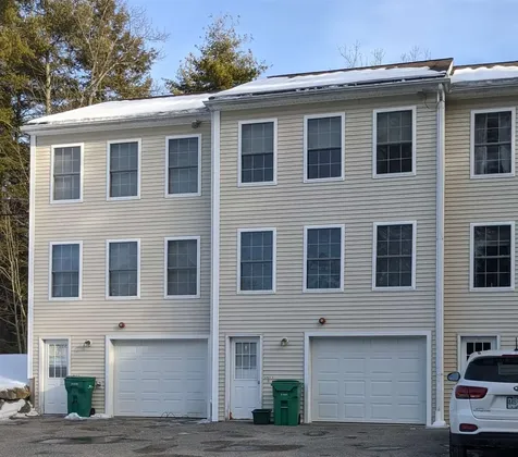 24 Dakota Drive Fremont NH 03044