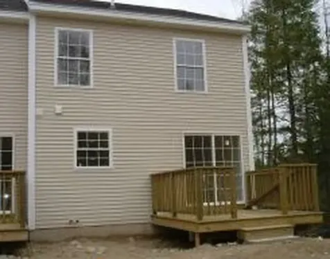 24 Dakota Drive Fremont NH 03044