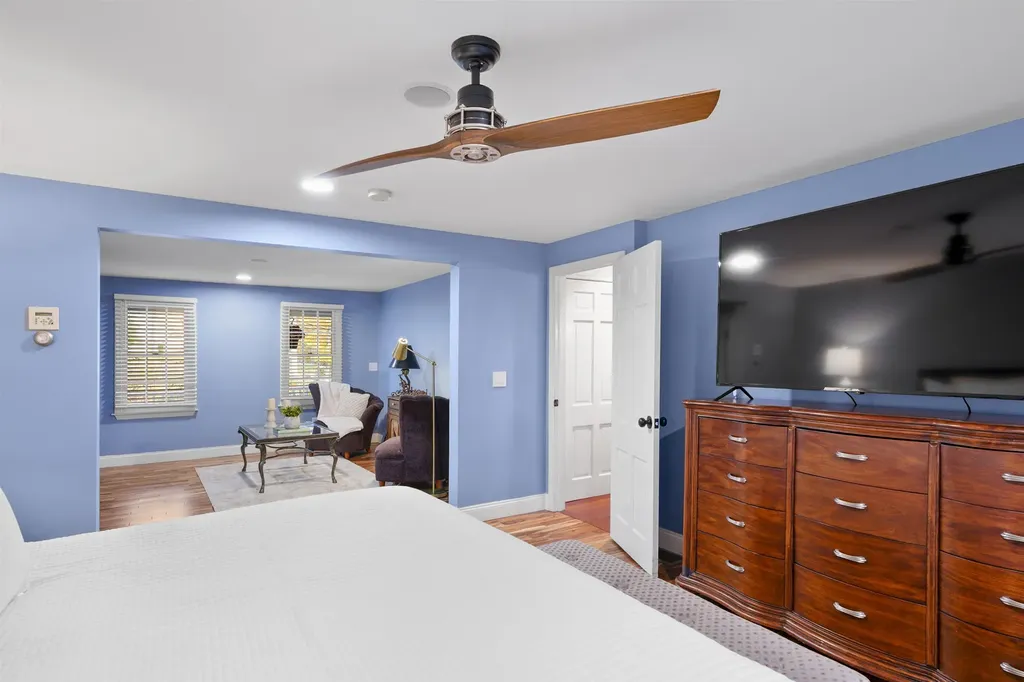 10 Barrington Drive Bedford NH 03110