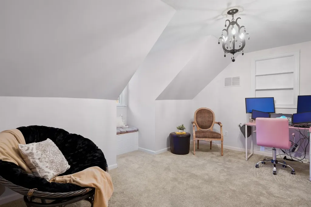 10 Barrington Drive Bedford NH 03110