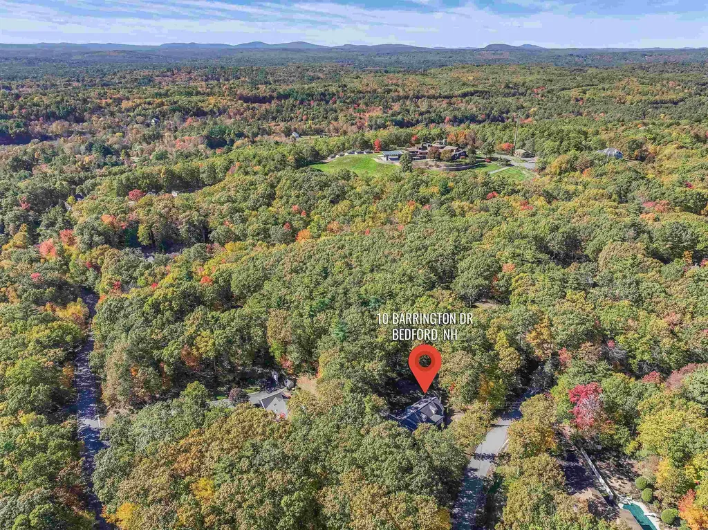 10 Barrington Drive Bedford NH 03110