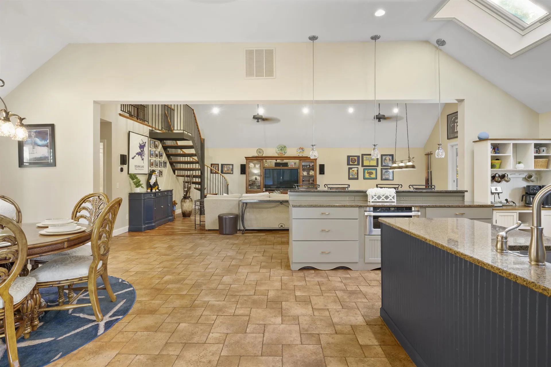 10 Barrington Drive Bedford NH 03110