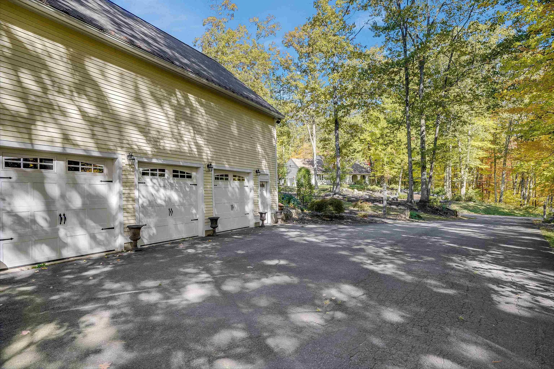 10 Barrington Drive Bedford NH 03110