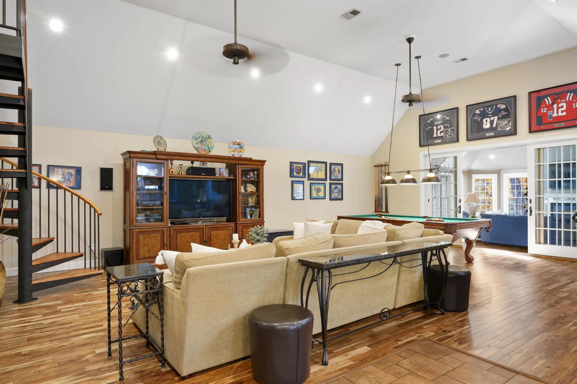 10 Barrington Drive Bedford NH 03110