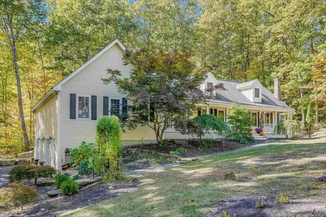 10 Barrington Drive Bedford NH 03110