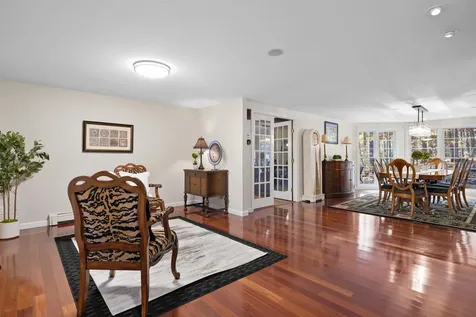 10 Barrington Drive Bedford NH 03110