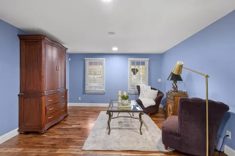 10 Barrington Drive Bedford NH 03110