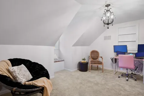 10 Barrington Drive Bedford NH 03110