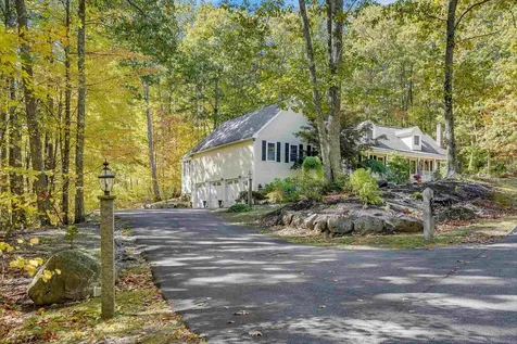 10 Barrington Drive Bedford NH 03110