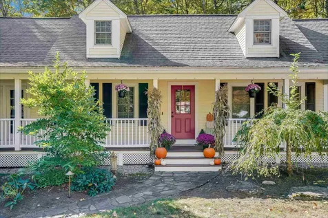 10 Barrington Drive Bedford NH 03110