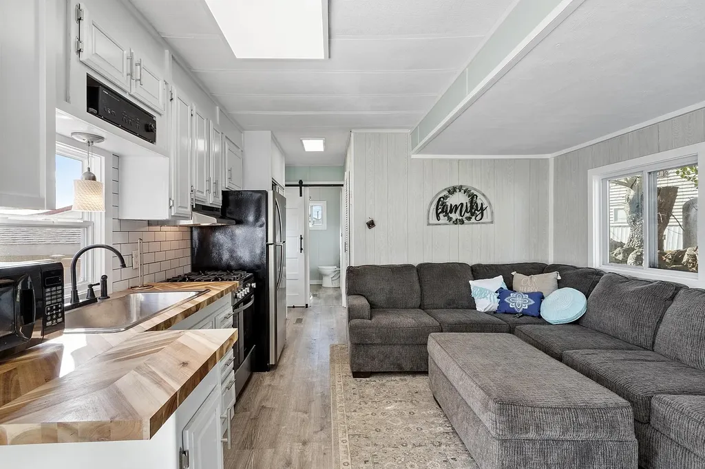 194 Buckley Road Weare NH 03281