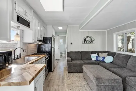 194 Buckley Road Weare NH 03281