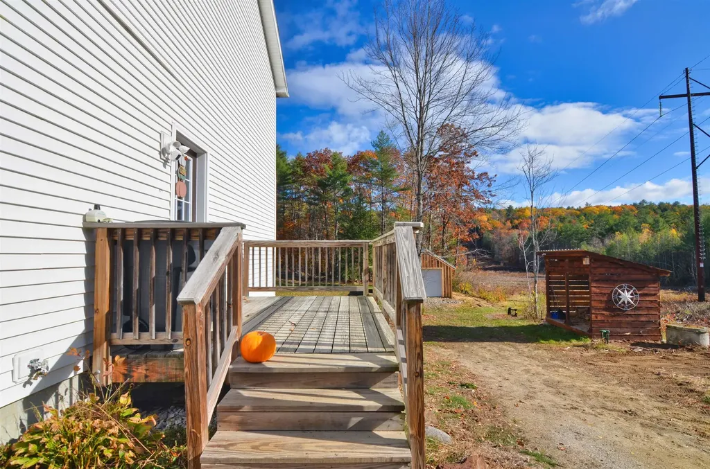 131 Flaghole Road Andover NH 03216