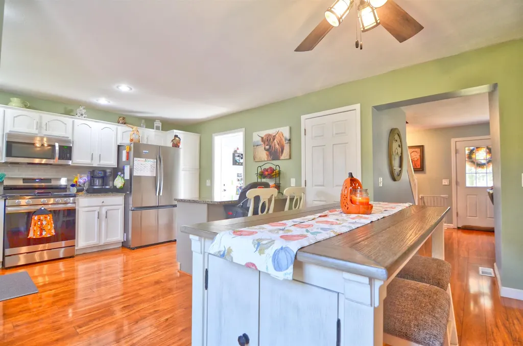 131 Flaghole Road Andover NH 03216