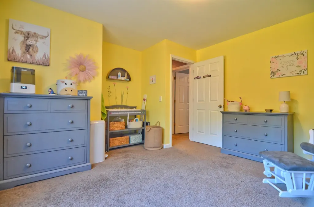 131 Flaghole Road Andover NH 03216