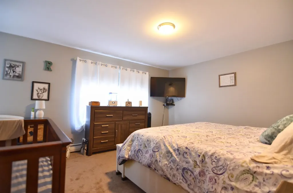 131 Flaghole Road Andover NH 03216