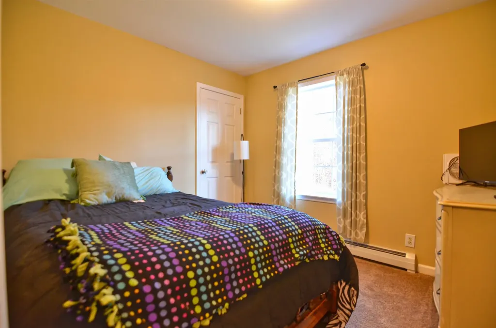 131 Flaghole Road Andover NH 03216