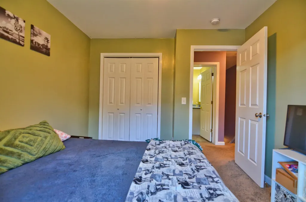 131 Flaghole Road Andover NH 03216