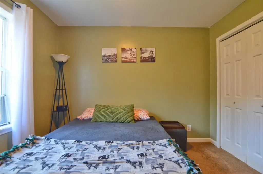 131 Flaghole Road Andover NH 03216