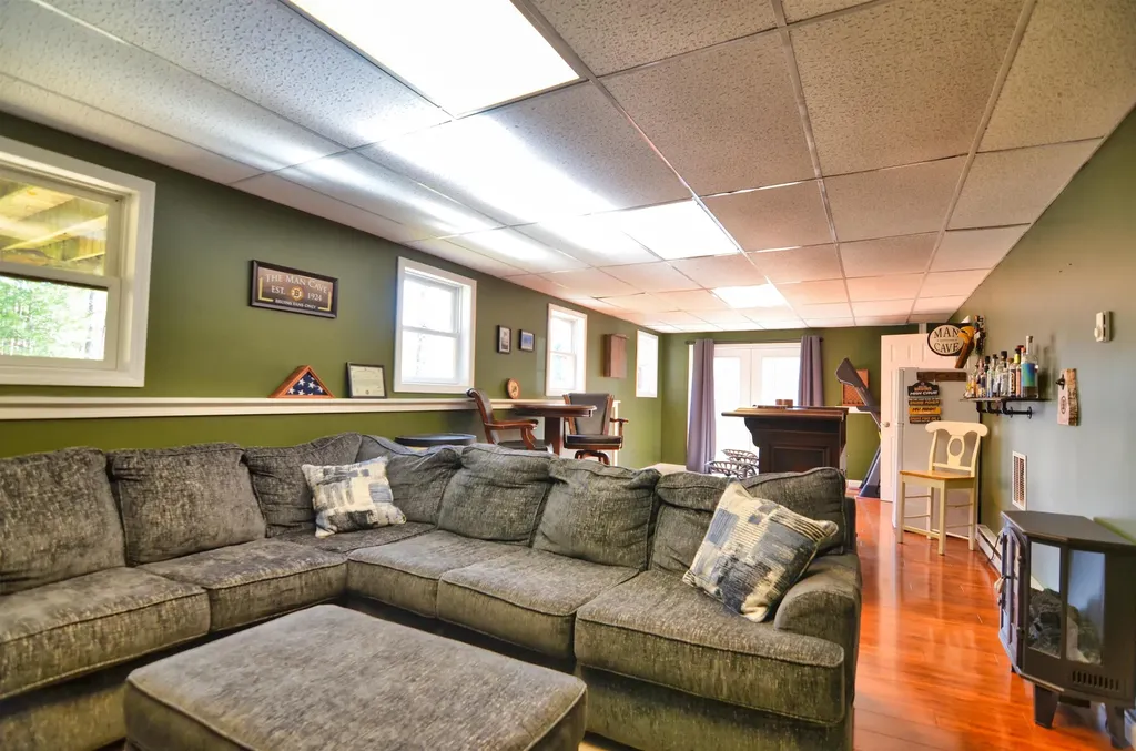 131 Flaghole Road Andover NH 03216