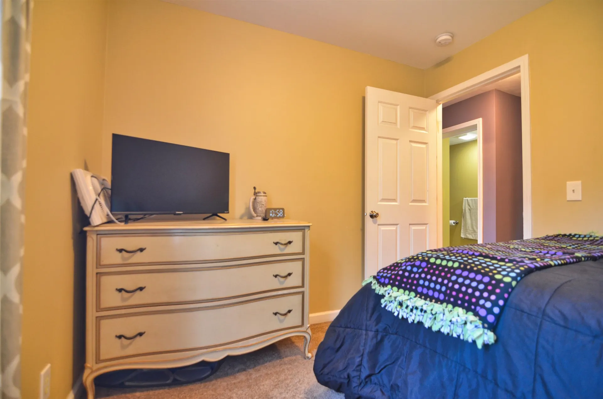 131 Flaghole Road Andover NH 03216