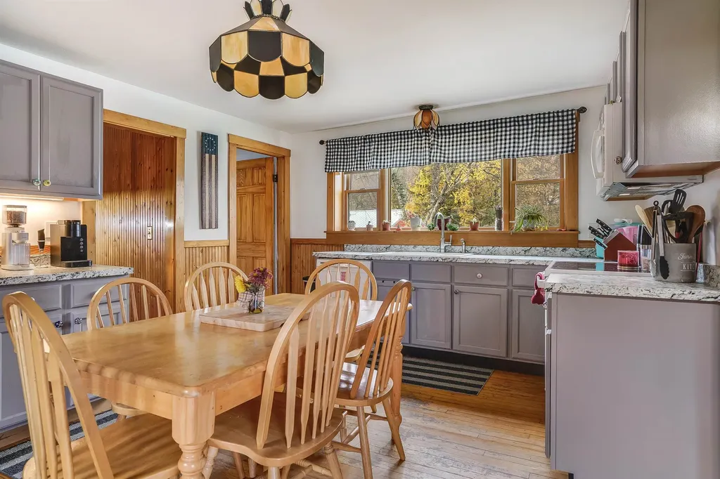 44 Osgood Road Milford NH 03055