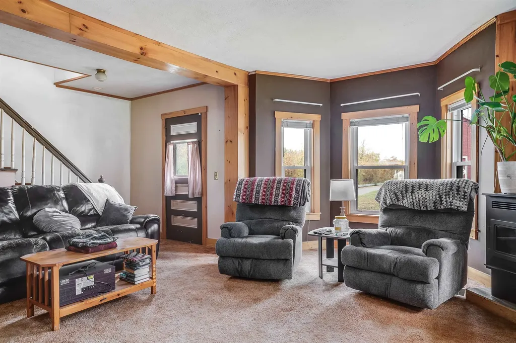 44 Osgood Road Milford NH 03055